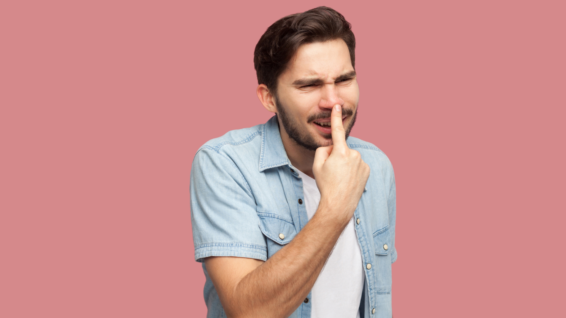 Yamuk Burun Nedir? Neden Olur? Estetiği Nasıl Yapılır?